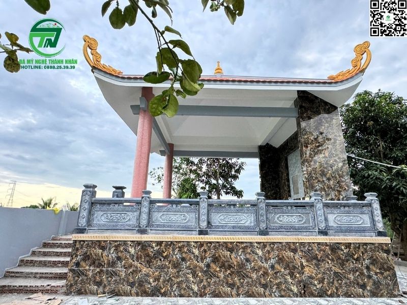 Nhà Mồ