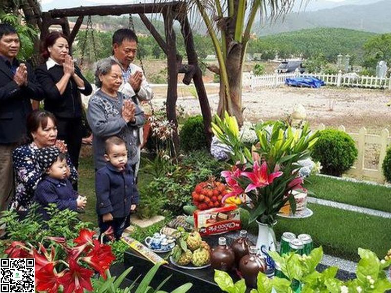 Văn Khấn Tạ Mộ Vào Dịp Tết Nguyên Đán