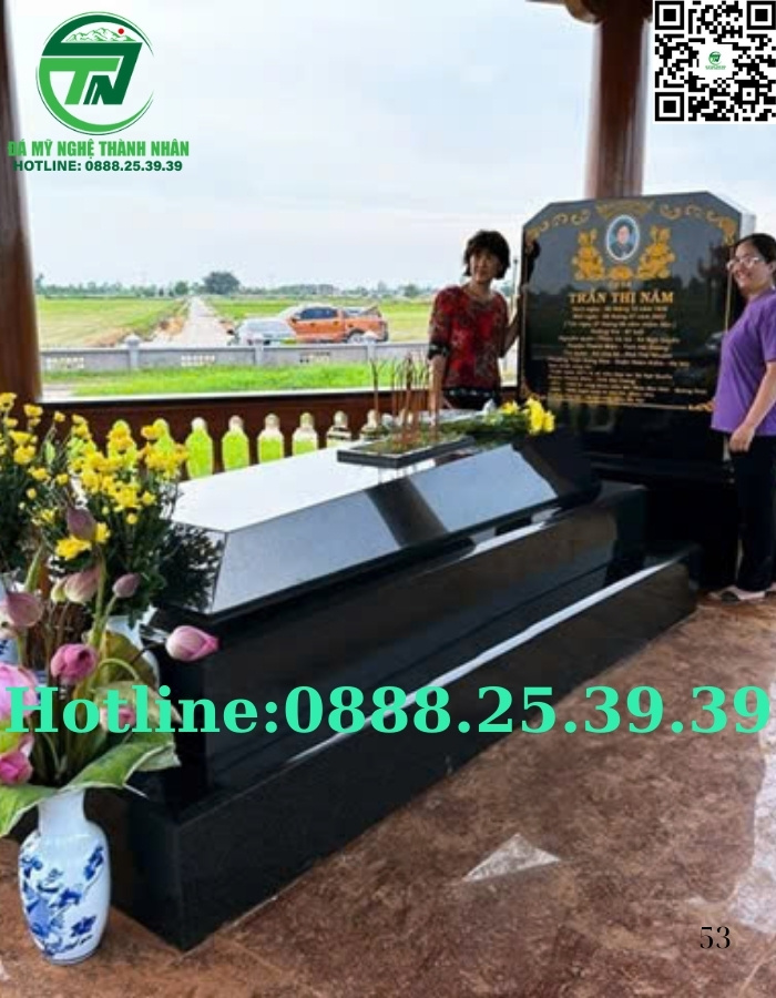 Mộ đá hoa cương công giáo