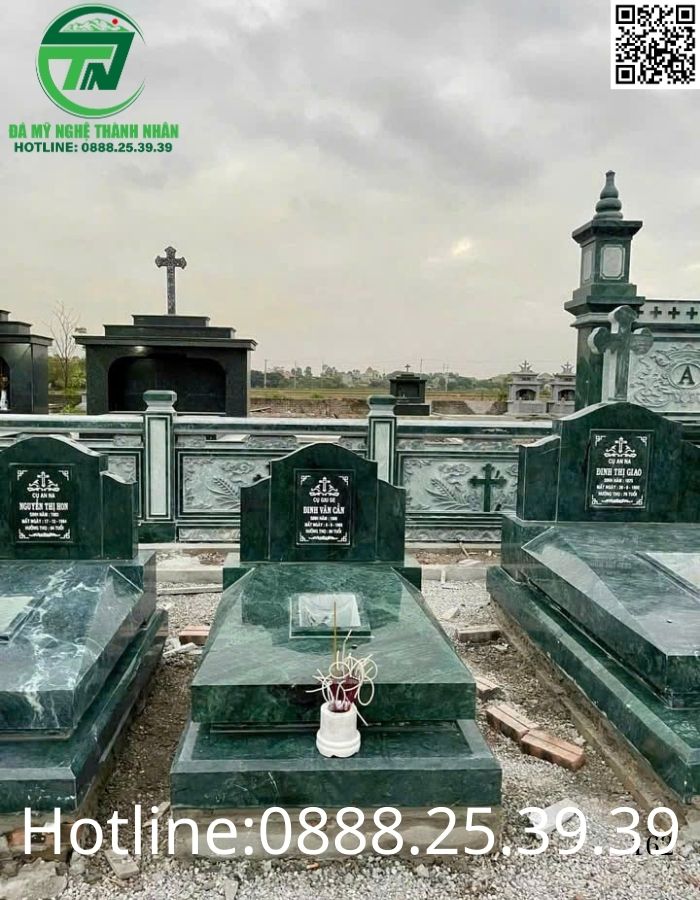 Mộ Đá Nguyên Khối