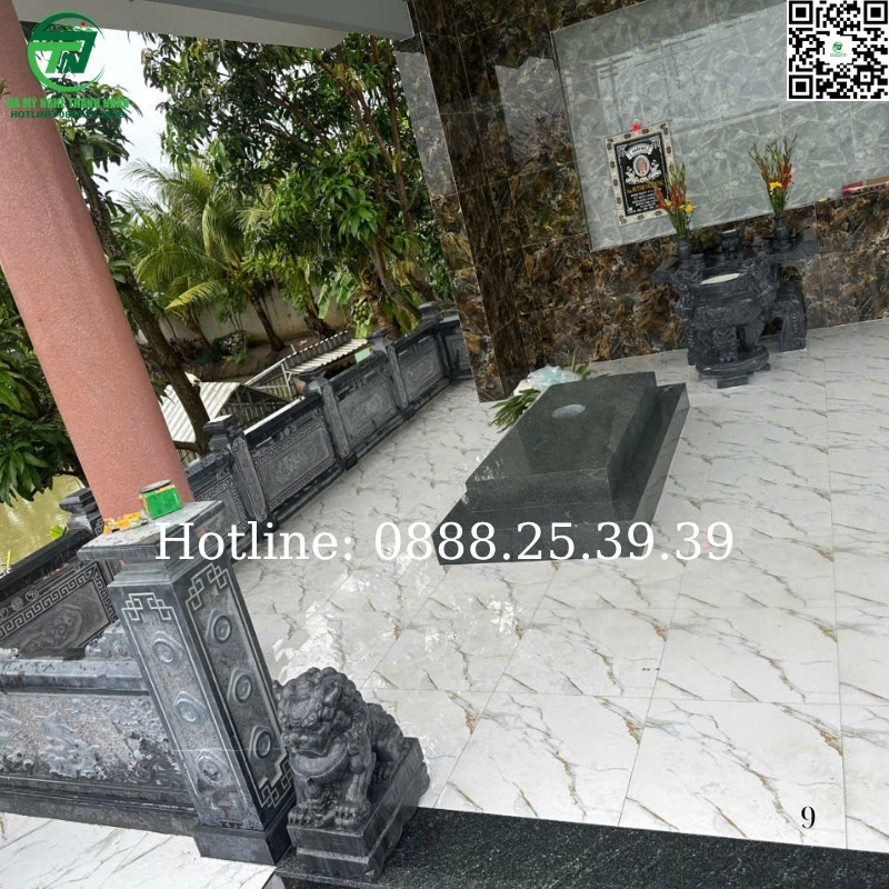 Nhà Mồ